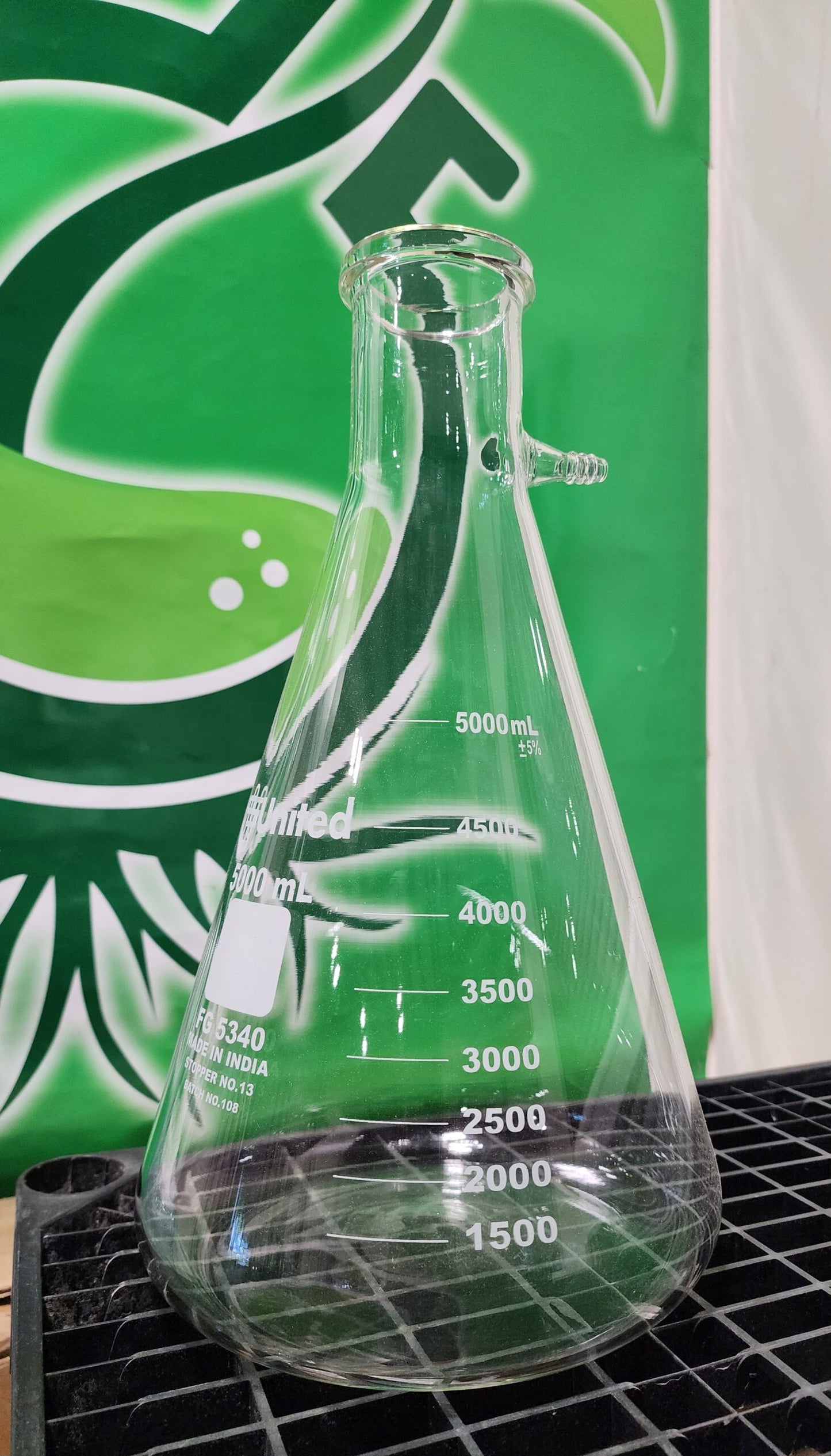 Erlenmeyer Filter Flask with Vacuum port